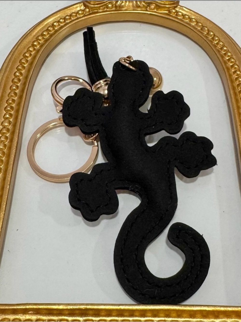 New Glittering Iguana Keychain Black with Silver Crystals - Picture 3 of 5